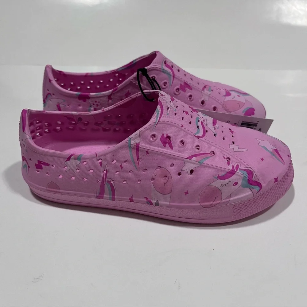 NWT Chatties shoes